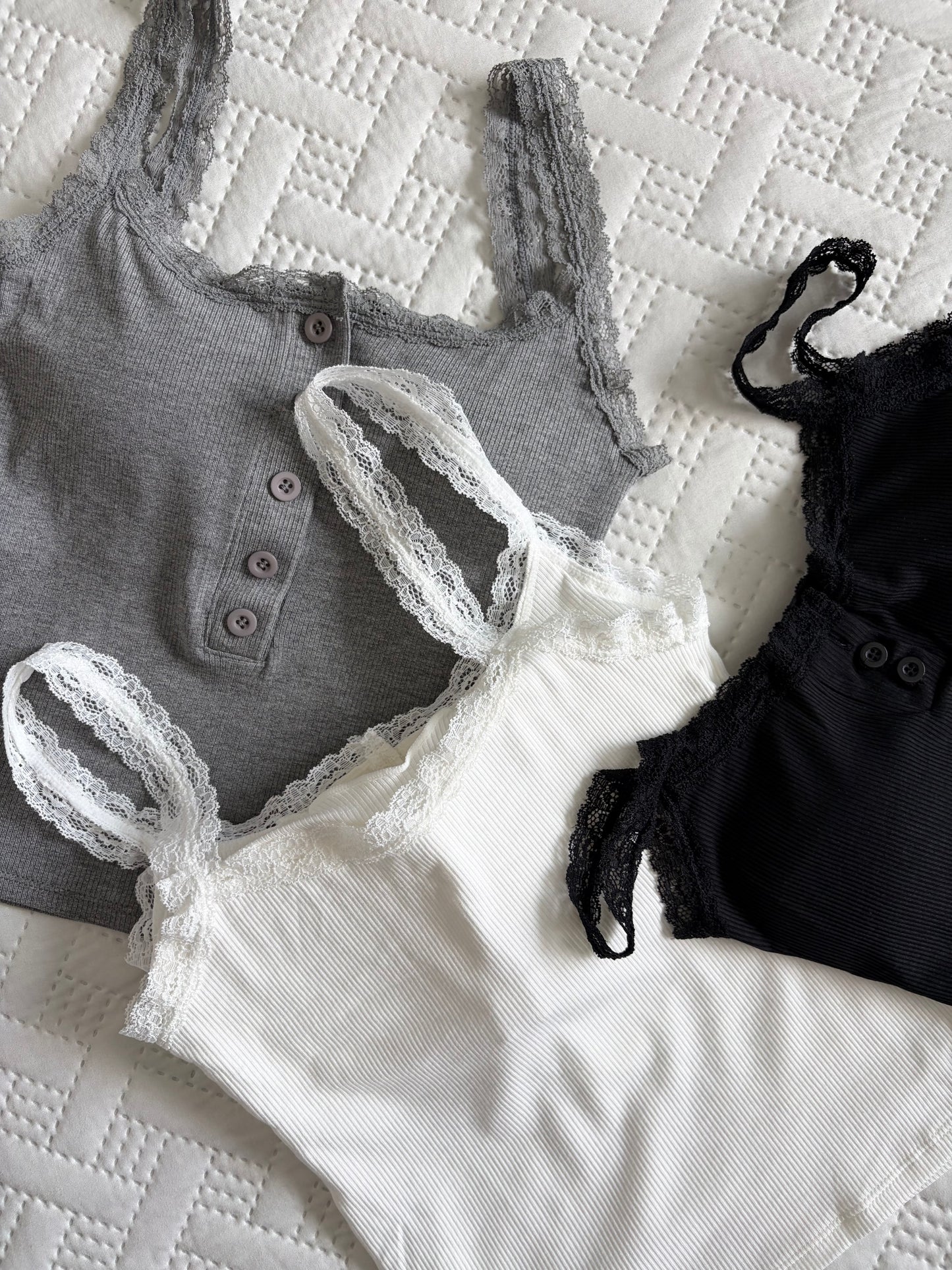 Lace Trim Ribbed Cami
