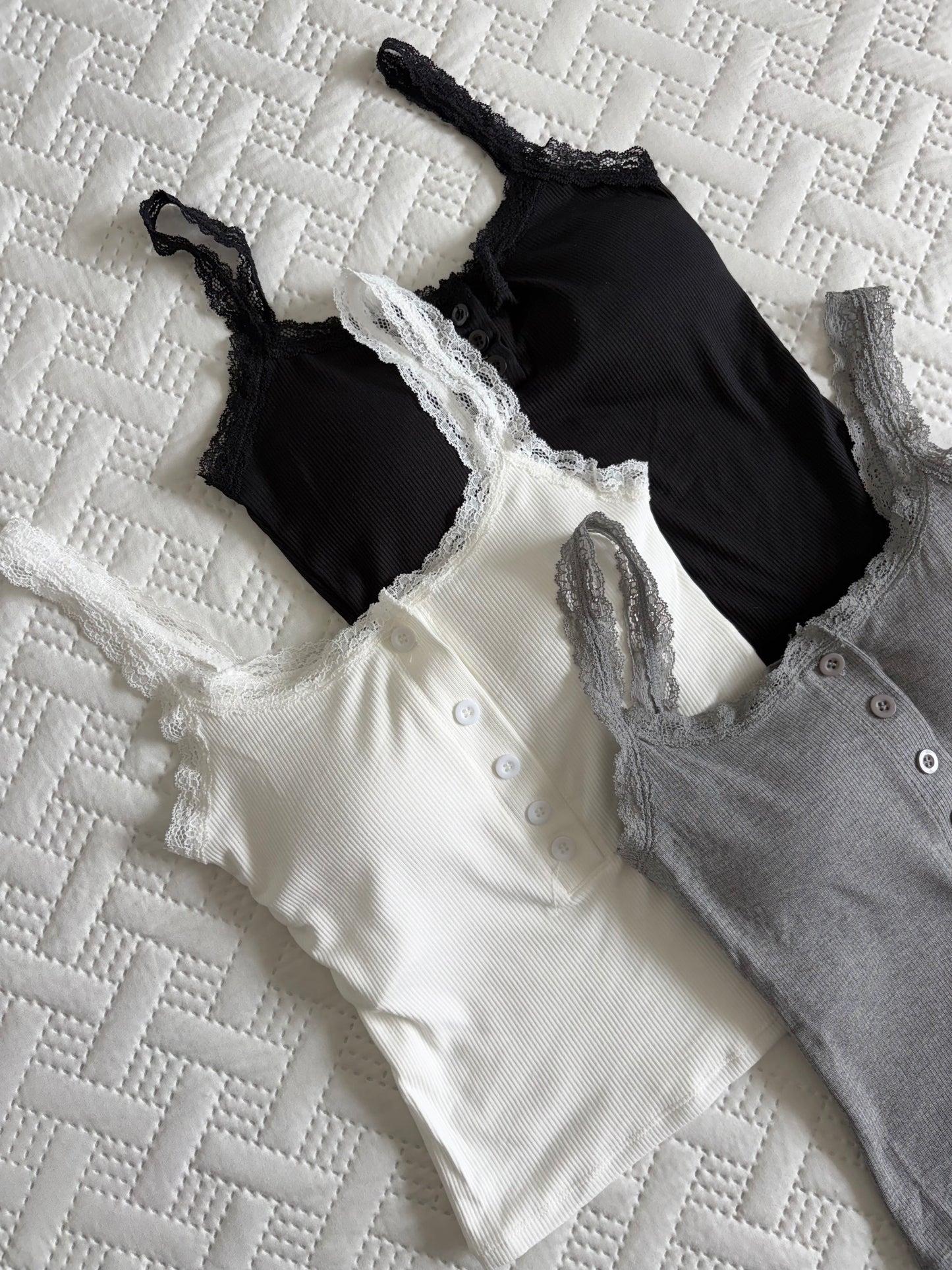 Lace Trim Ribbed Cami
