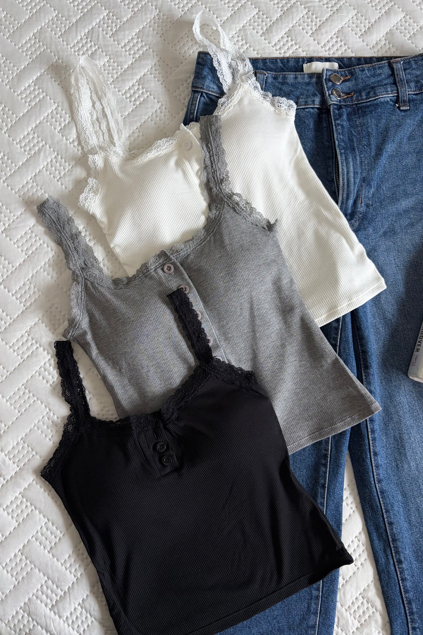 Lace Trim Ribbed Cami