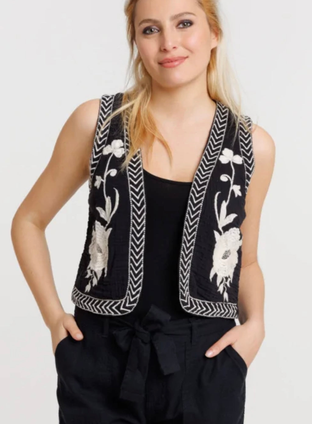 Black Ivory Bloom Vest