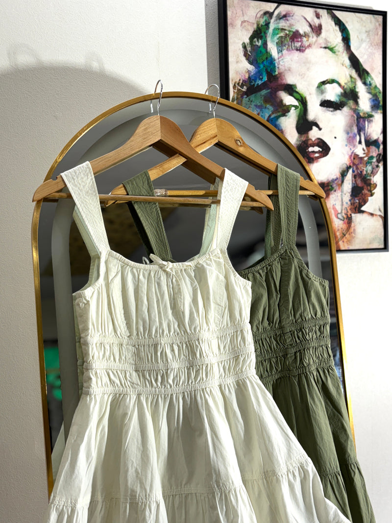 DRESSES